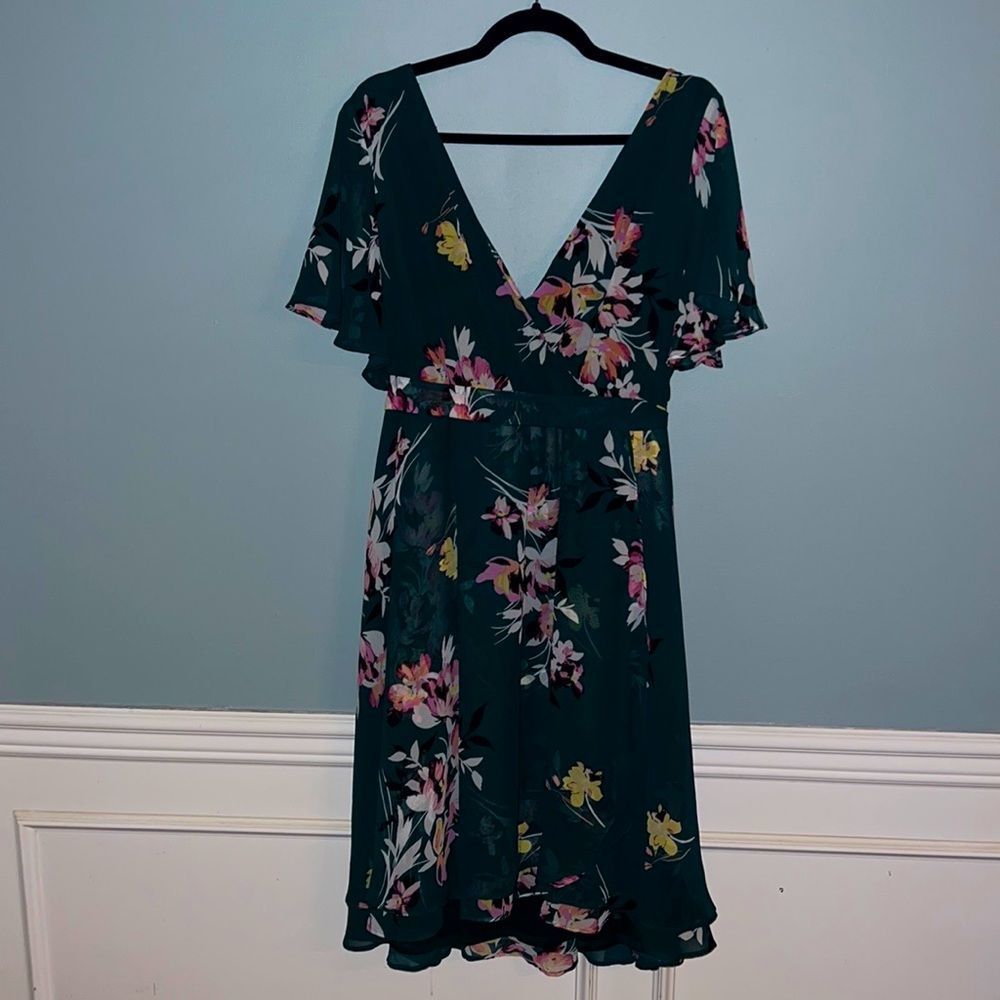 Torrid 2X Hunter green floral New faux wrap dress midi length